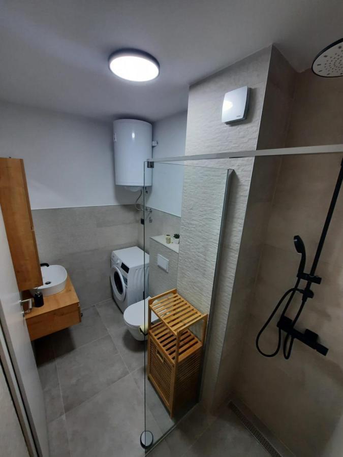 Njivice, Otok Krk, Apartman Dora Exterior foto